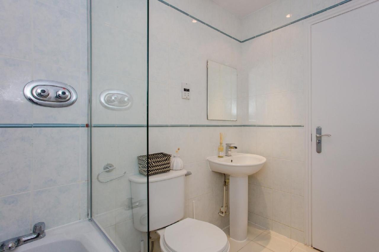 The Sparkford Gardens - Lovely 2Bdr With Balcony London Eksteriør bilde