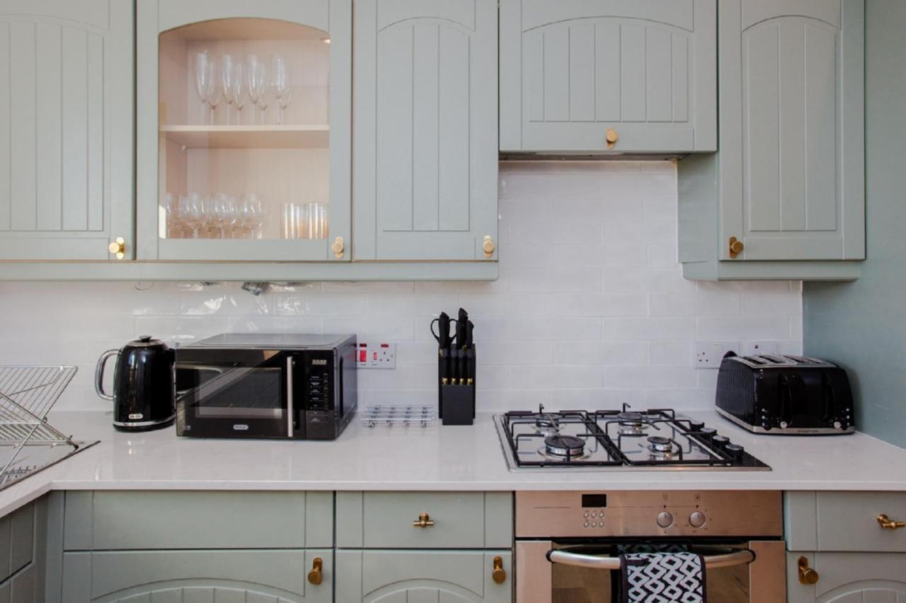 The Sparkford Gardens - Lovely 2Bdr With Balcony London Eksteriør bilde