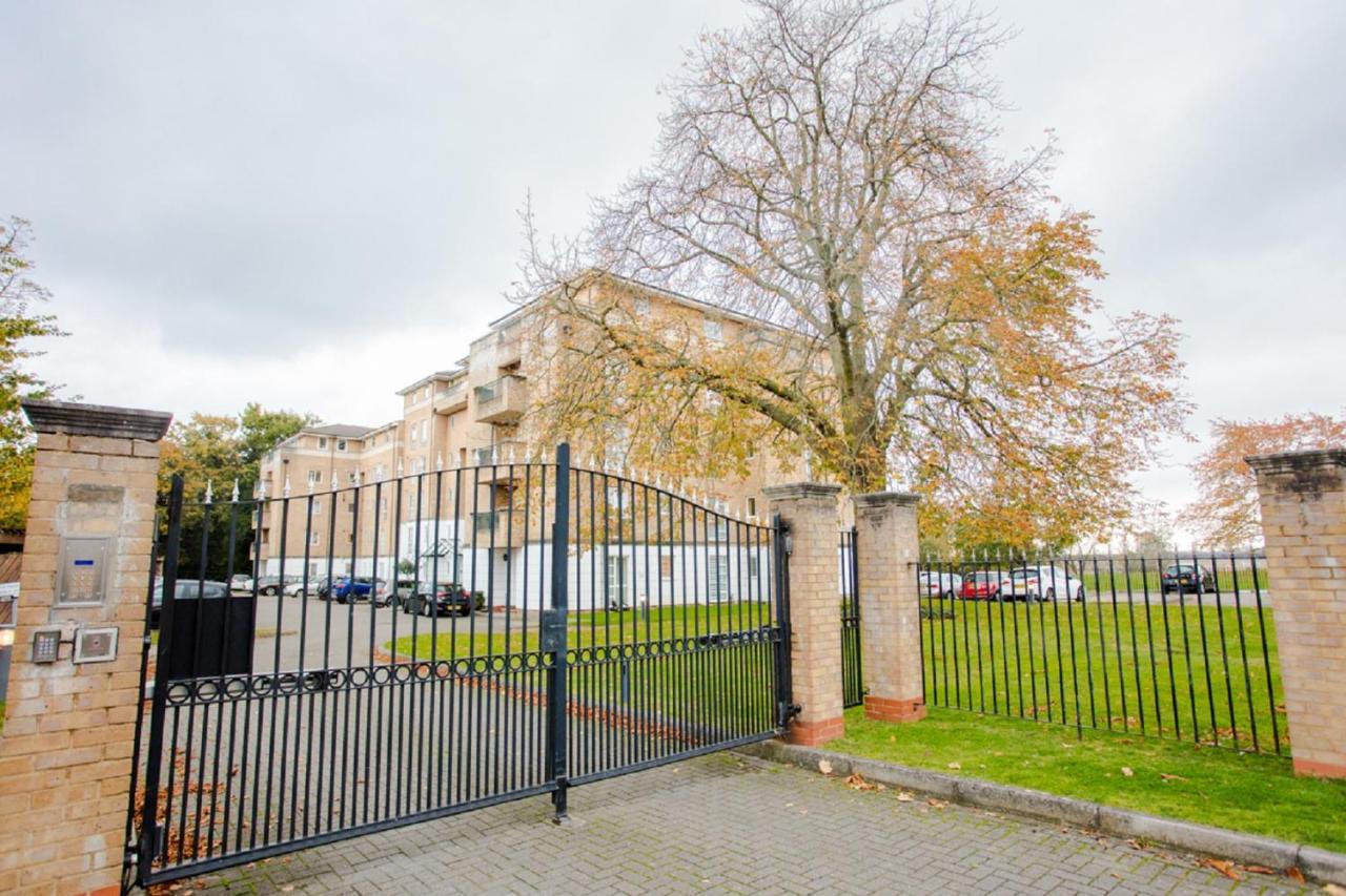 The Sparkford Gardens - Lovely 2Bdr With Balcony London Eksteriør bilde