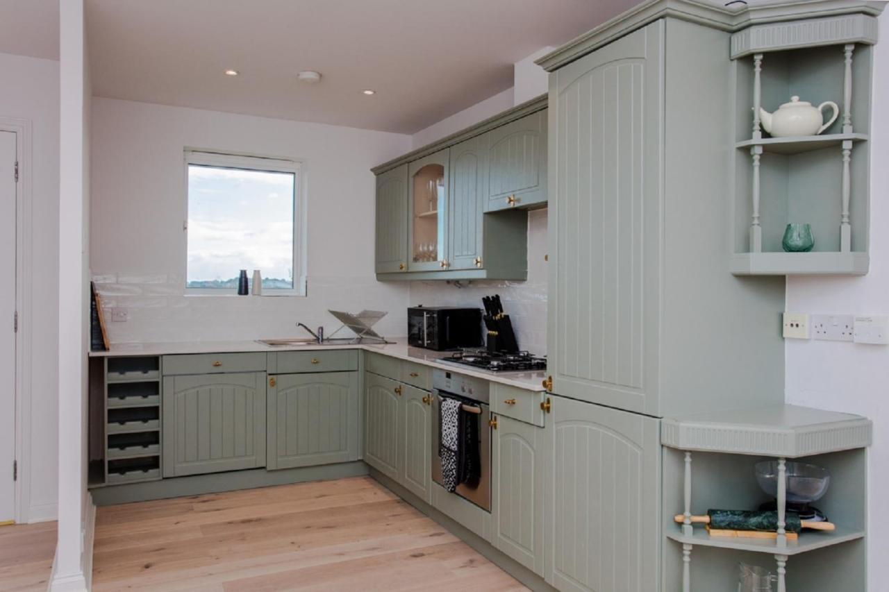 The Sparkford Gardens - Lovely 2Bdr With Balcony London Eksteriør bilde